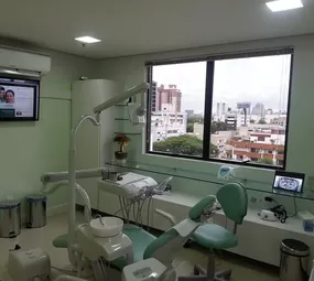 Sorrir com Arte  -   Dra.Fernanda Beltrão - Implante, Clareamento e Prótese Dentária photo 5