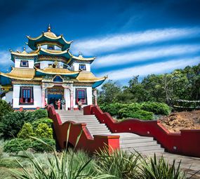 Templo Budista em Três Coroas