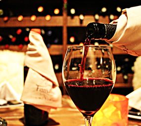 Vinhos Finos entre outras bebidas