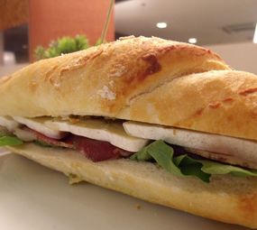 B&B Blend Café Bistrô photo 5