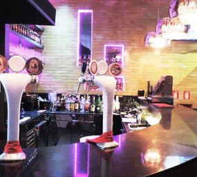 Cervejaria Saint Bier Gramado Fancy Bar photo 3