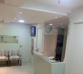 Sorrir com Arte  -   Dra.Fernanda Beltrão - Implante, Clareamento e Prótese Dentária photo 2