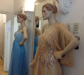 Produzida - Aluguel de Roupas e Acessórios para Festas - Vestidos